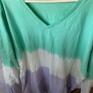 NWT Green and White 3/4 Sleeve Relaxed Tee